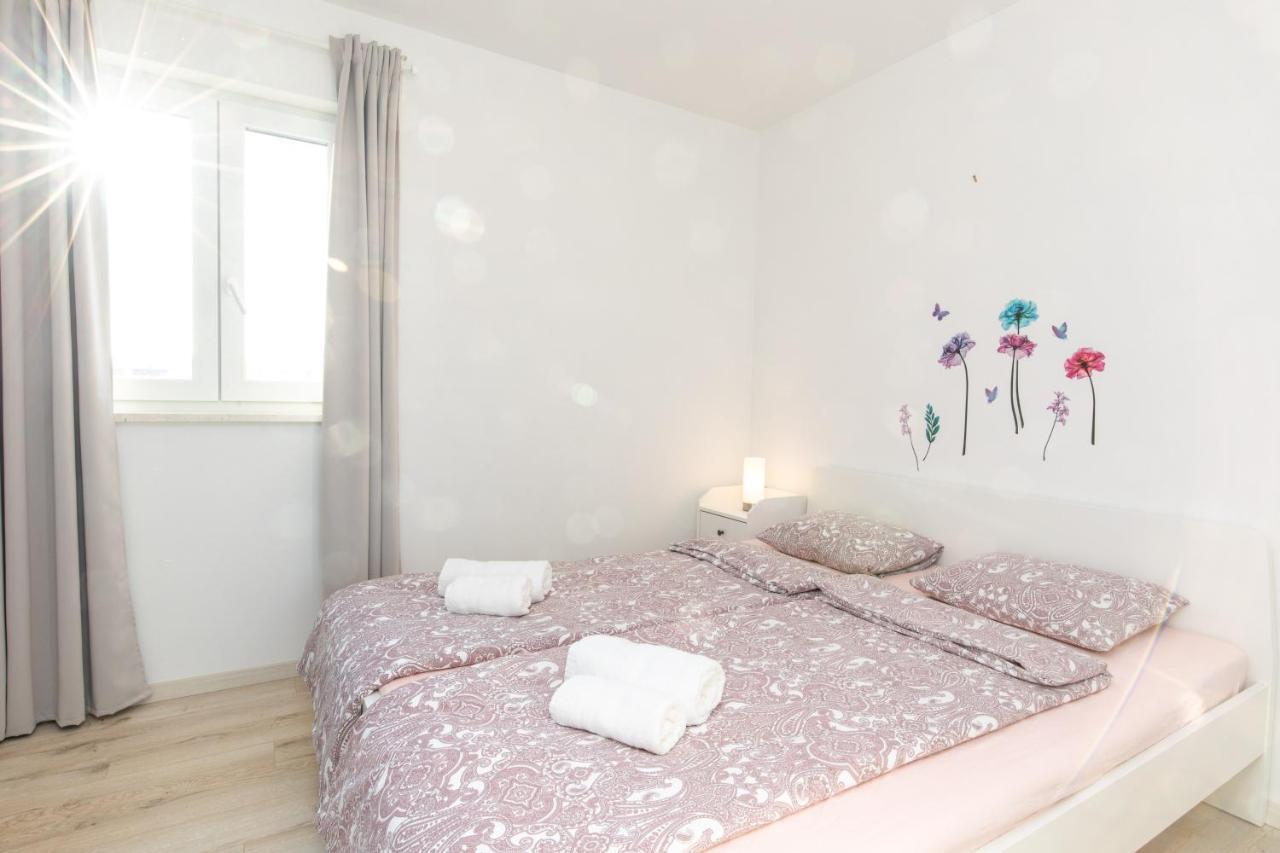 Apartments Brig Perfect Countryside Holiday! Krk Town Eksteriør bilde